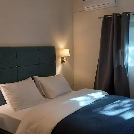 Cozy Rhodian *